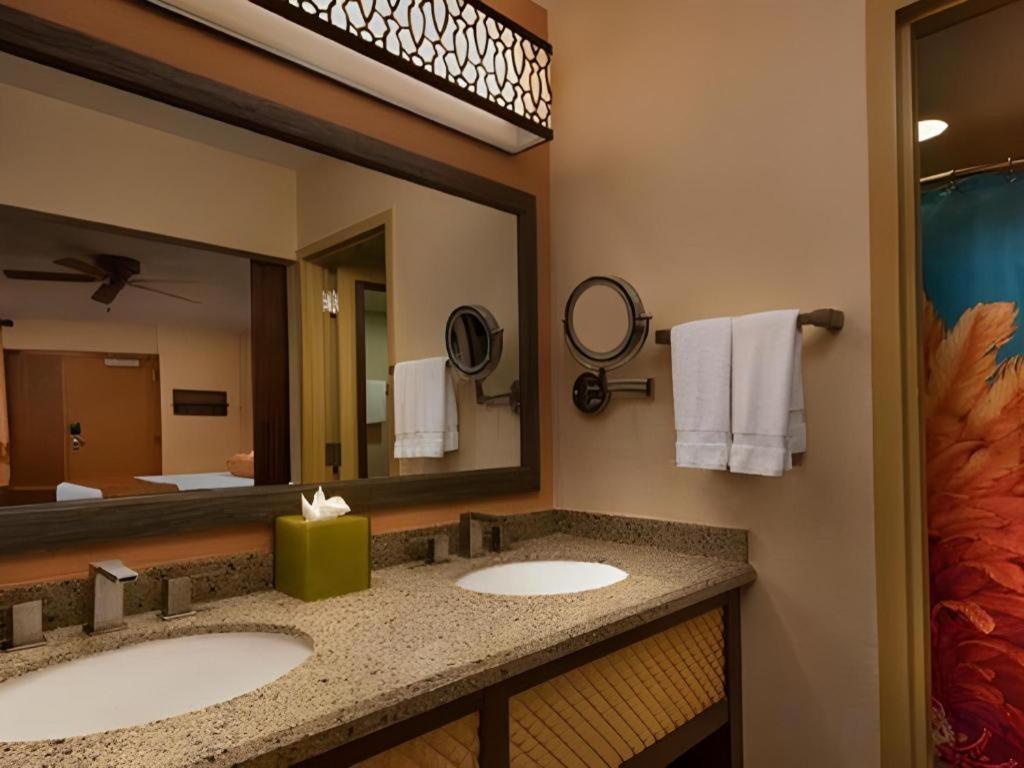 Disney'S Caribbean Beach Resort Orlando Bagian luar foto