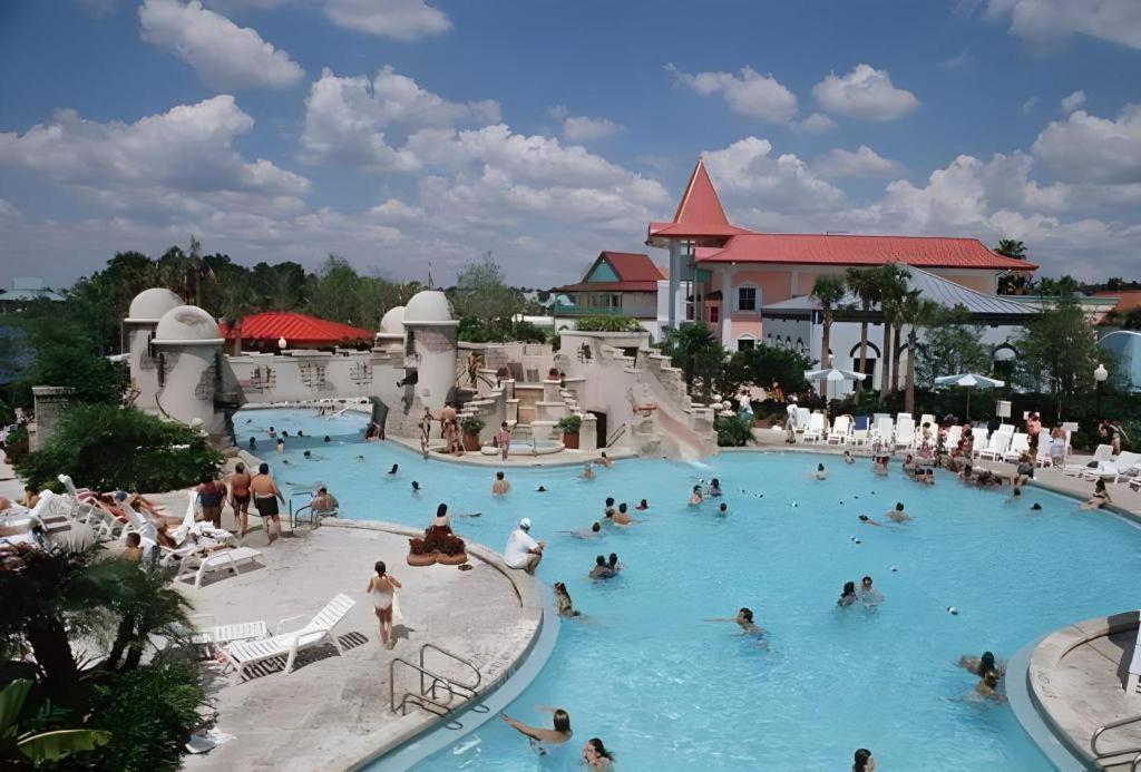 Disney'S Caribbean Beach Resort Orlando Bagian luar foto